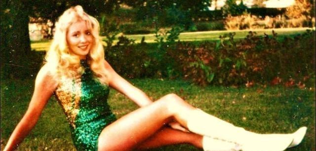 警察|79年美国18岁女孩身中29刀遇害，父子警察调查39年凭血迹抓到真凶