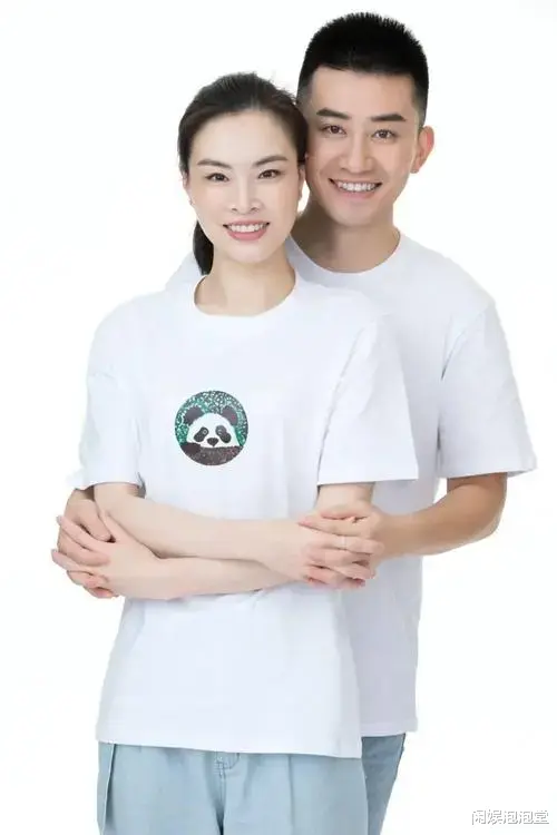 吴敏霞|吴敏霞报喜怀二胎，曾为老公签病危通知书，如今他们过得怎么样？