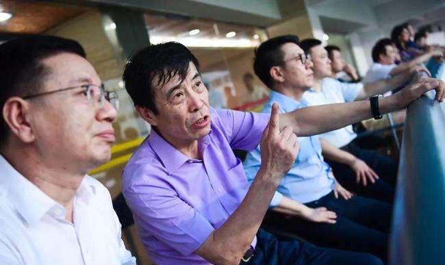 广州队|下午3点，足协做出明智决定，广州队迎接复兴，16名球员入选国足