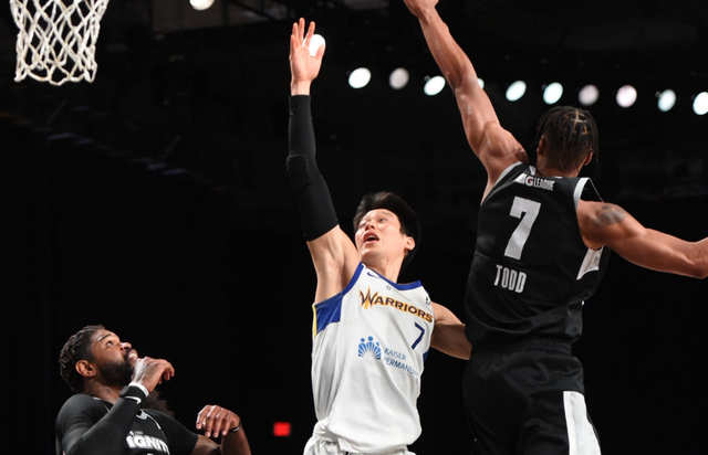 林书豪|林书豪首秀18+5+3令人唏嘘,九年前今日爆砍38分对轰科比