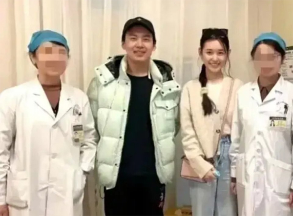 肖战|郭麒麟恋情实锤？蒋依依现身德云社封箱现场，还顺便见了家长