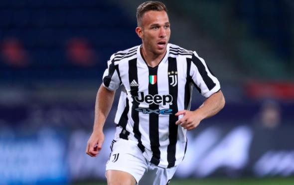 埃弗頓|轉(zhuǎn)會：朗尼克迎曼聯(lián)首簽，尤文埃弗頓或互換球員，杰拉德挖角紅軍