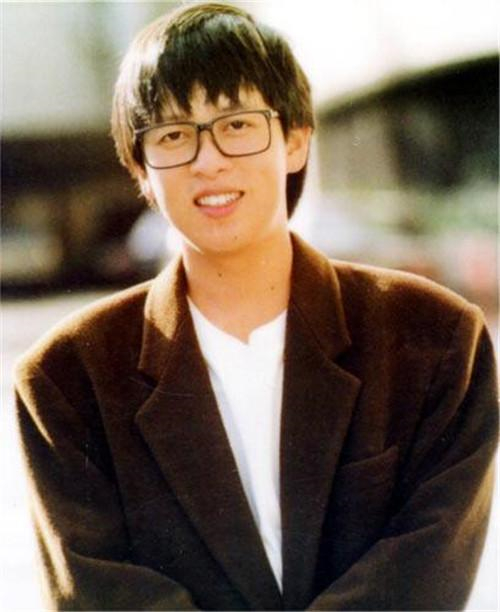 张雨生|张雨生走了24年，那位曾在葬礼上哭到昏厥的女孩，现今成了大明星