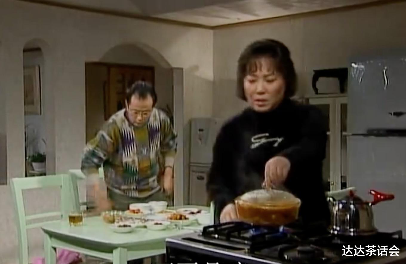 达达茶话会 <澡堂老板家的男人们>续14：廉博士夫妇熊熊燃烧的八卦之心