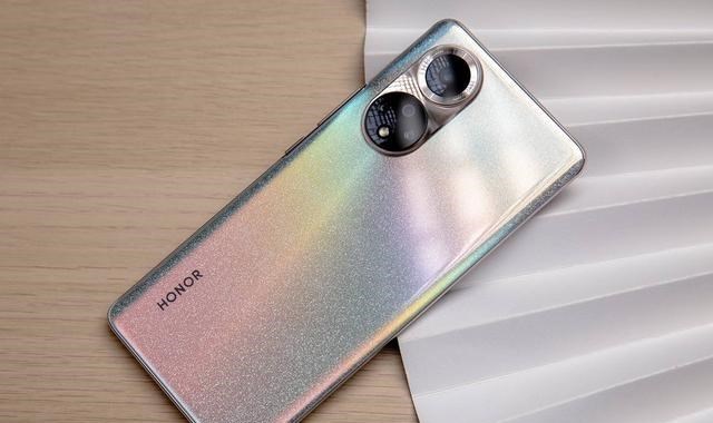 童书小窝|预算3000元，是该选择荣耀30，还是荣耀50？