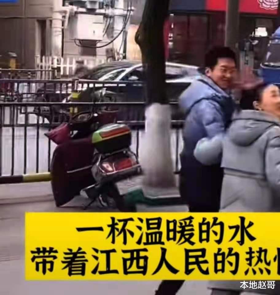 |孙卓发视频感谢网友好意，和孙海洋游庐山，巧遇同心锁祝福有缘人