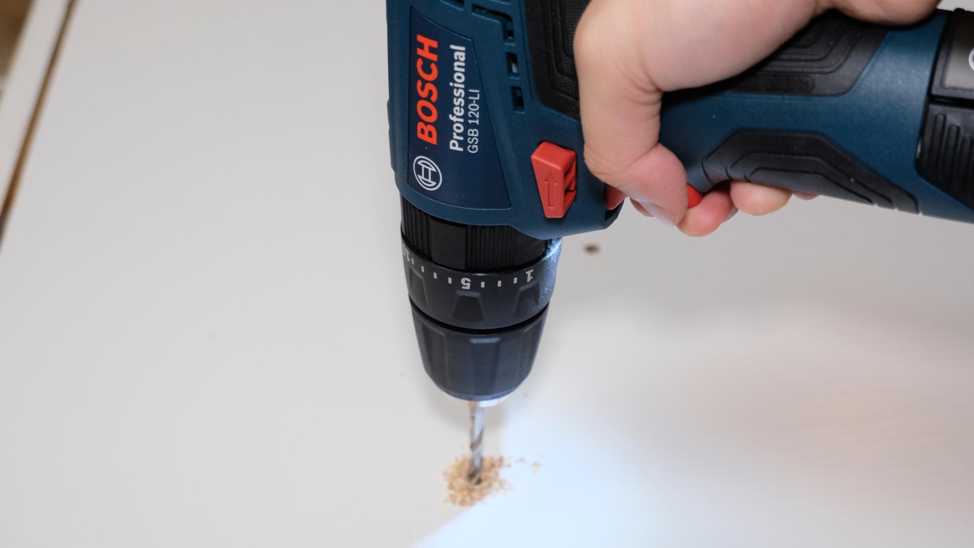 |家庭工具一套足矣，博世 GSB120 锂电钻套装