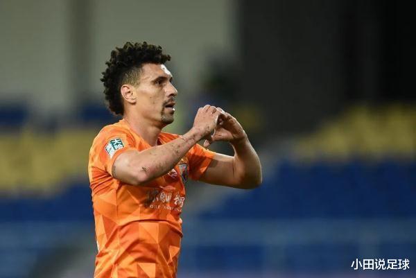 中超|泰山冠军真的稳了！郝伟喜迎中超最硬10号，他一人可激活4人