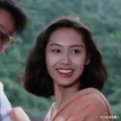 朱茵|五官有致命硬伤，却是公认的女神，娱乐圈氛围感美人的神奇魔力！