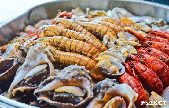 医生|姐妹二人查出甲状腺癌，懊悔痛哭，医生：炒菜爱放“1物”，铁打的甲状腺也扛不住