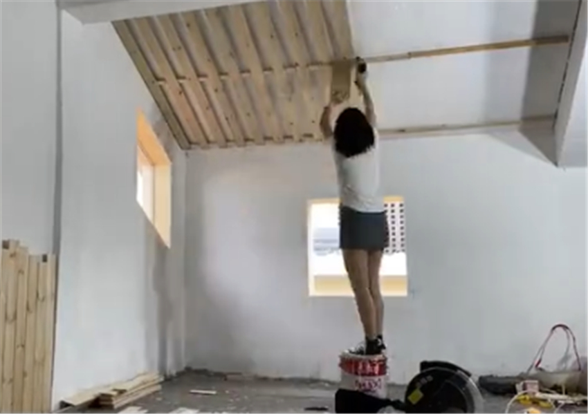 |90后姑娘5天改造租屋：将20㎡废弃阁楼，“穷装”成住不起的样子