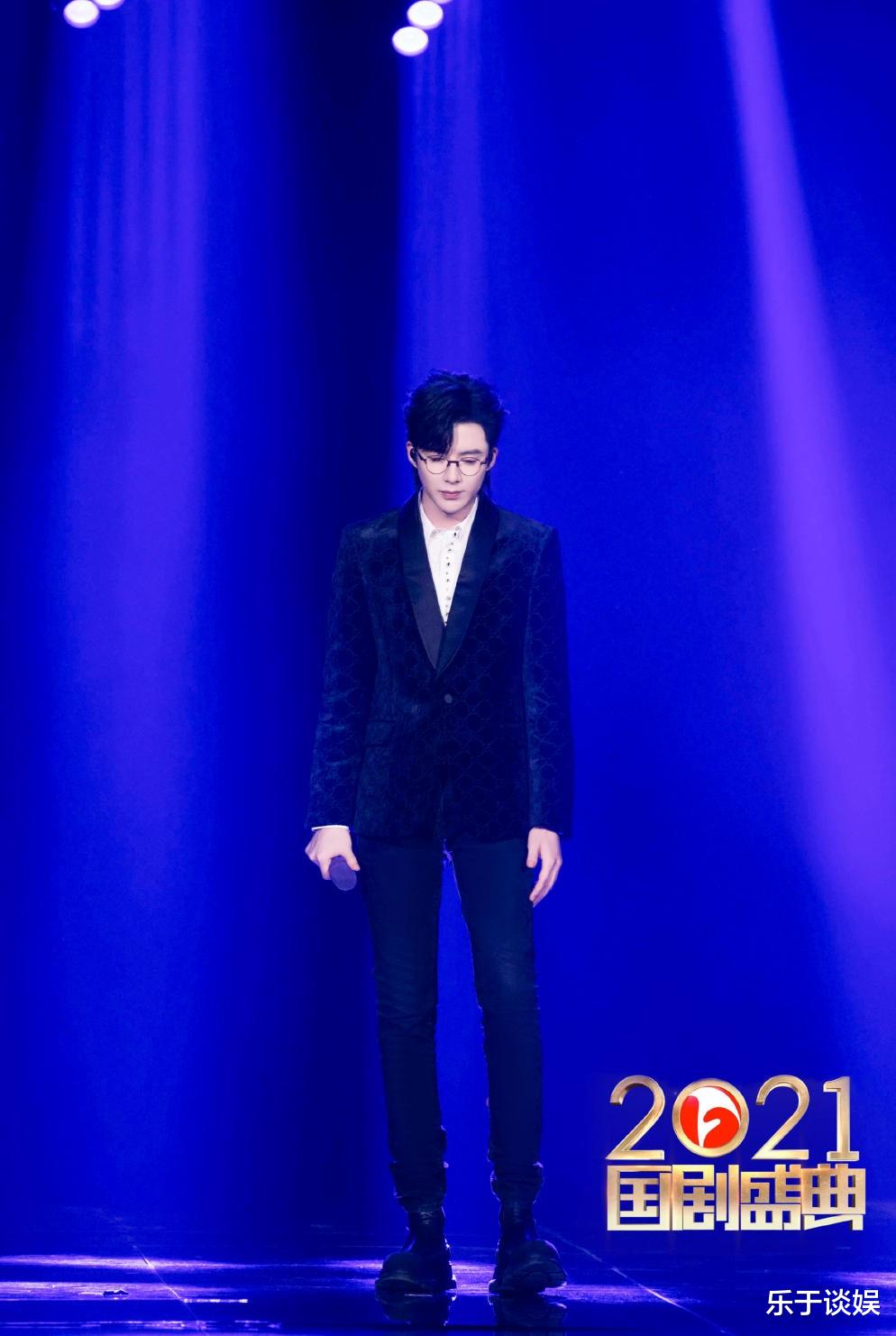 雅克|多剧组重聚！国剧盛典真是一股清流！张彬彬获年度优秀演员！