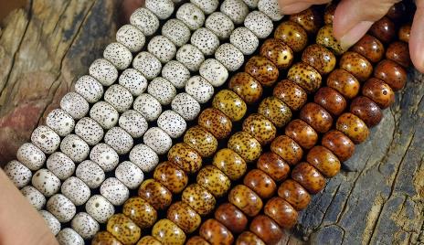 文玩|这几种文玩，不用保养都能起包浆！