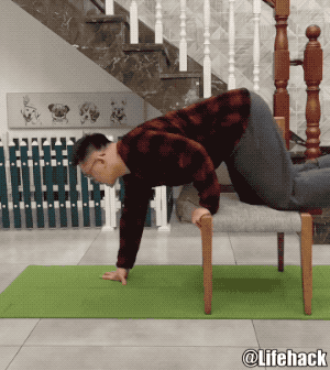 杨幂|杨幂漫画腰火上热搜，肌肉小哥已经玩坏了，哈哈哈