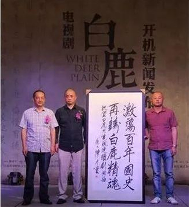 电视剧|筹备15年，刚播一集就停播，这部耗资2.2亿的电视剧每一集都是经典