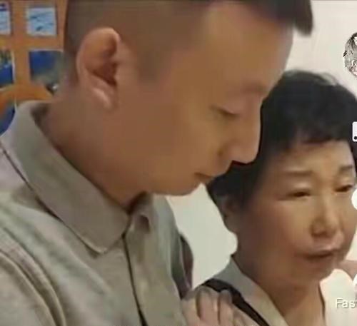 姚策|姚策假惺惺地担心四位父母,姚威说“有我”。网友:子随母性