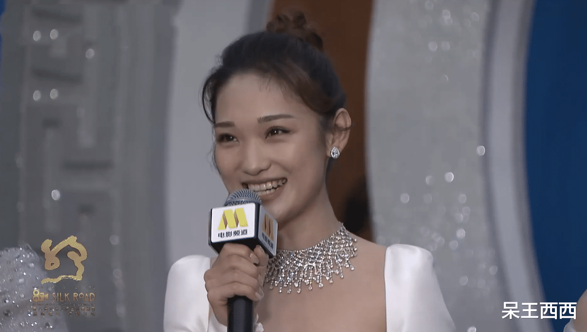 主持人|央视主持人蓝羽被重用，主持晚会成门面，顶替任鲁豫主持热播综艺