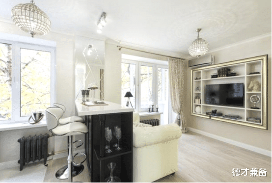 王大力|28㎡小房子竟如此高级？看看小夫妻的设计，真是长见识