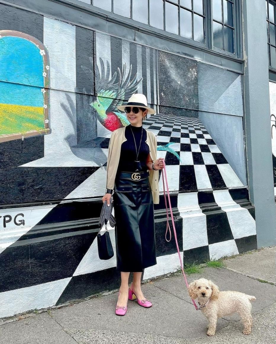 猫姐品衣有道|跟着日本主妇学中年穿搭，4个特点12套搭配，秋季出街告别路人感