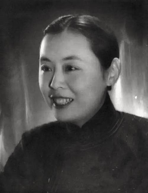 仲念念|一个女人真正的绝情之处，不在于报复，而是活成这个样子