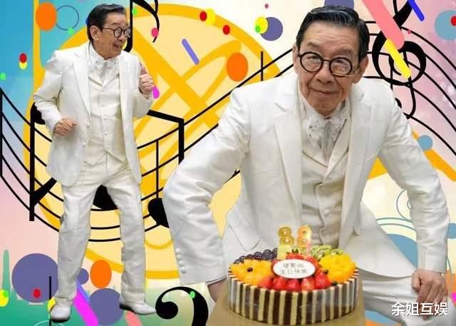 德云社|打破纪录！89岁胡枫开演唱会唱跳30首，与罗兰开启黄昏恋毫不掩饰