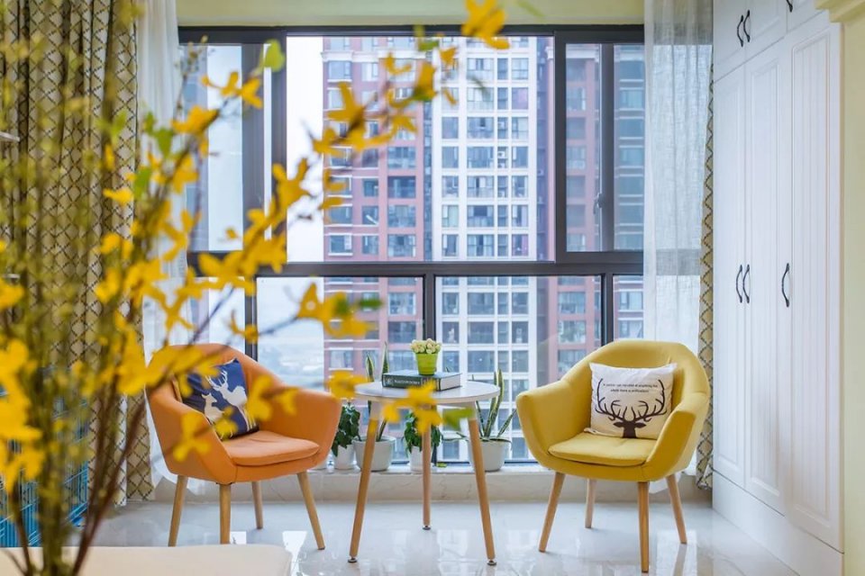 闺蜜花15万动手改造的婚房，把阳台包进客厅一下变亮了，满分案例