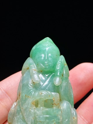 翡翠|清 老坑翡翠 飘绿 圆雕 鹿皮童子 把件 摆件