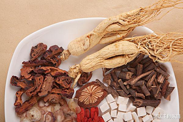 医生|高血压“祸首”已找到,并非食盐,医生:不想血压飙升,趁早忌口这1物