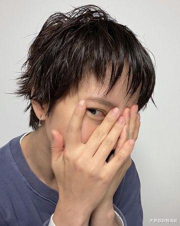 宋智孝|出道20年突剪短！宋智孝曝“男孩短发”超萌3连拍，哈哈都蒙了