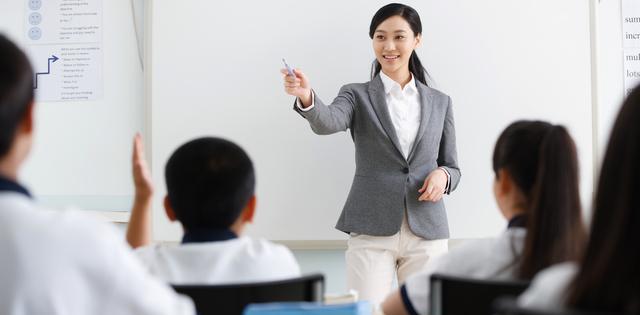 建房装修助手 年轻老师穿汉服上课,家长眼中却成了奇装异服?跳进黄河也洗不清