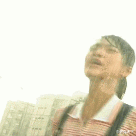 |VOGUE拍出「史上最丑赵薇」封面，笑死3000万网友：这次范冰冰躺赢了