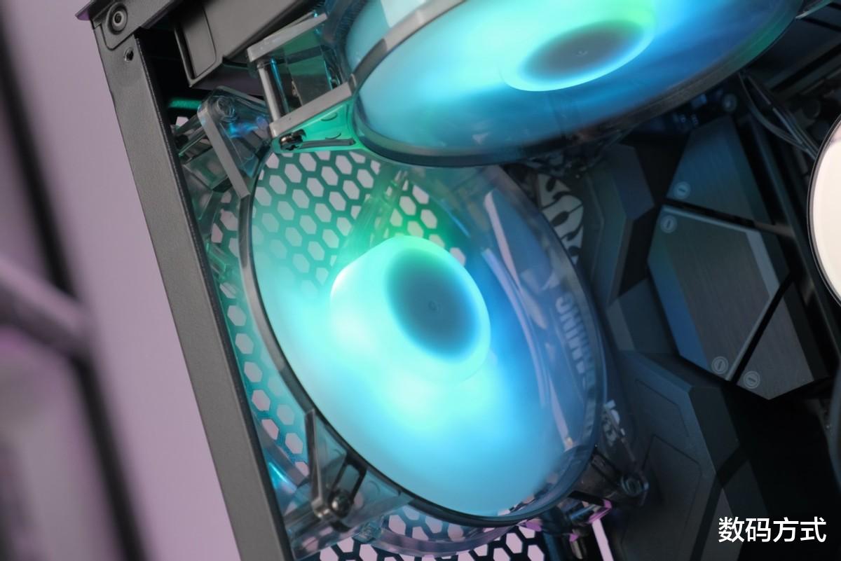 机箱|双面玻璃更具质感，先马破坏神X7上手体验