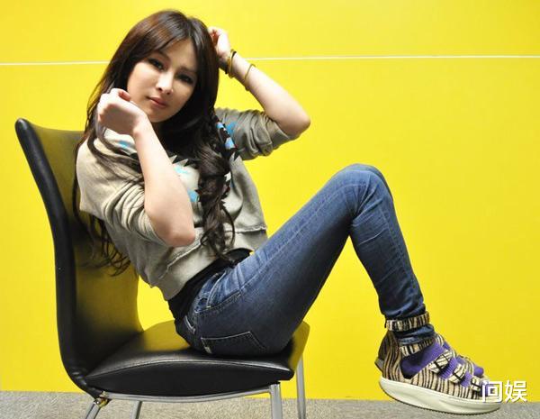 温岚|42岁的温岚脸僵难笑，被吴宗宪和周杰伦热捧的她为何钟爱变脸？