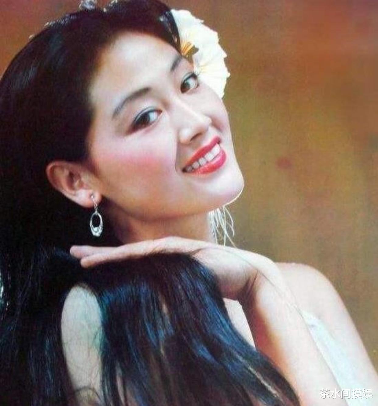 明星|母女似姐妹、63岁体重不过百，这些明星都有个比自己更美的妈？