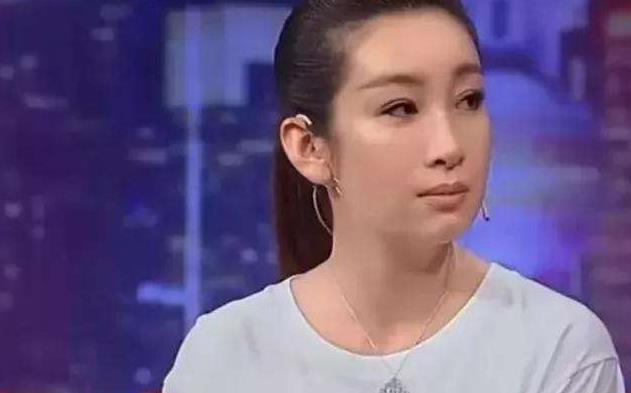 周迅|《小敏家》梦回《红高粱》，周迅秦海璐破冰，两人戏里戏外不简单