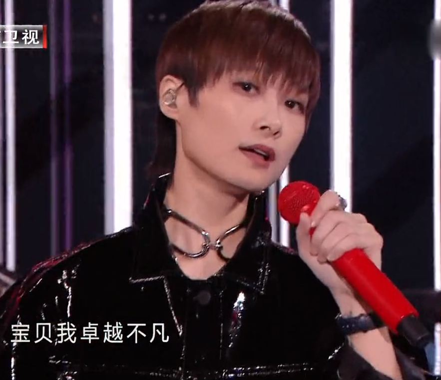 肖战|沸腾之夜收视率：肖战表演完后断崖下跌，吴亦凡李宇春扛不起收视