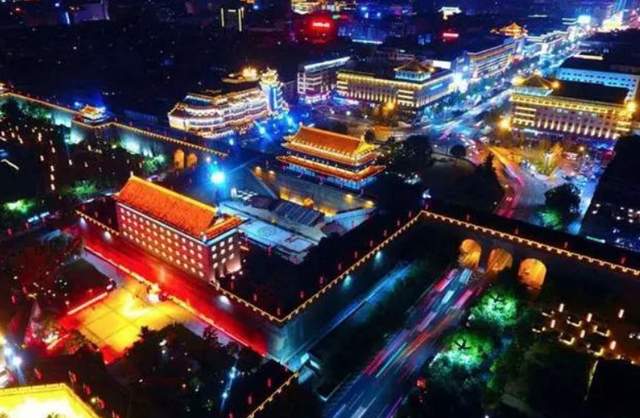 |西安有处烂尾楼，“坑苦”2000多位业主，一期没水电，二期盖一半