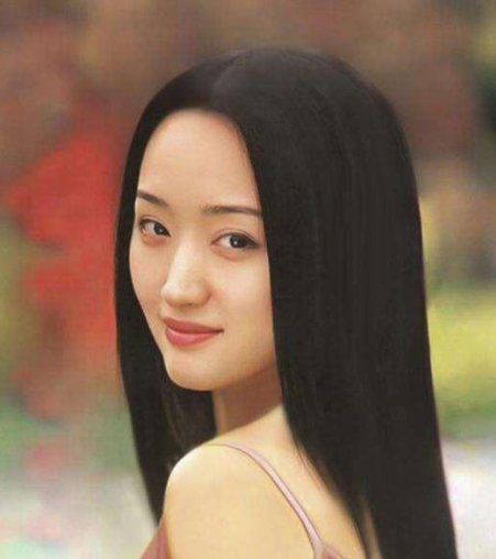 黄安|被章子怡警告的黄安，还说过王俊凯必须淘汰，李宇春没男人要？