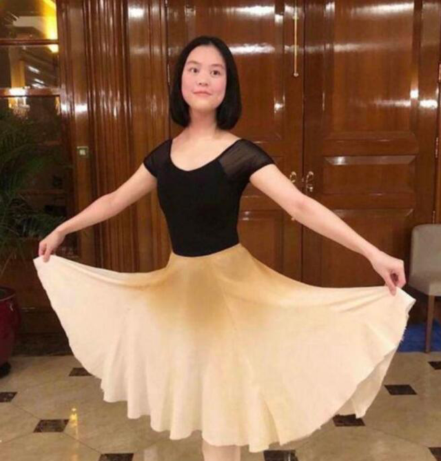 刘秀盈|晒晒刘銮雄女儿住的豪宅,院子里种满大树,室内装修比宫殿还豪华