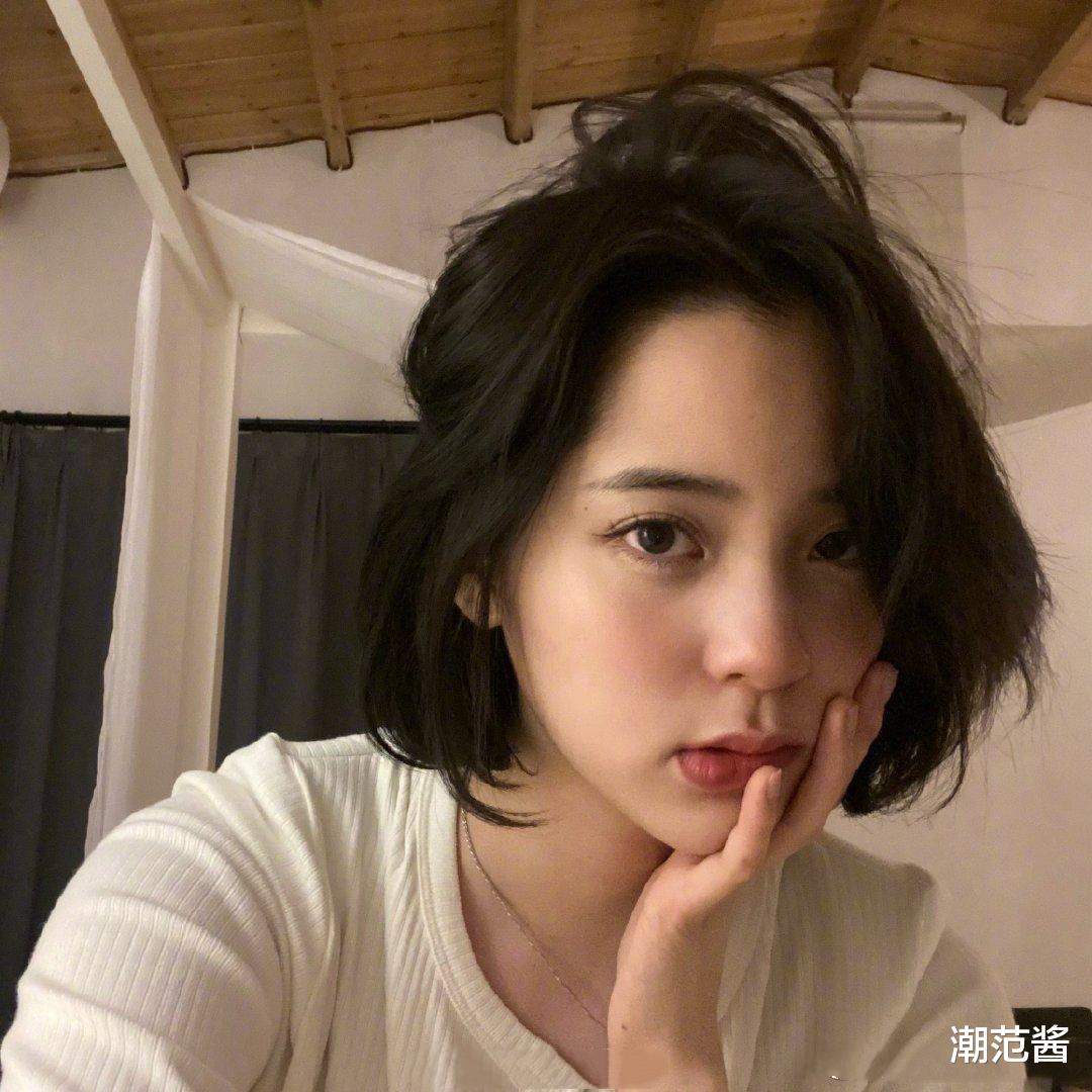 芦笋|欧阳娜娜短发被评“叛逆少女”？网友：又甜又飒组合穿搭真香