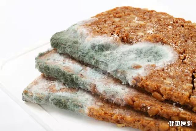 肝脏|人越老越要管住嘴,少吃这5种食物,别等到生病才后悔!