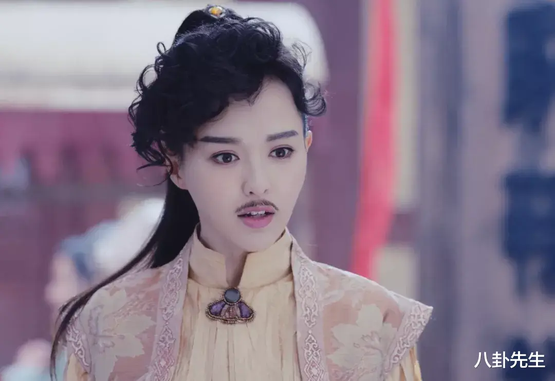 杨幂|“85花”女扮男装：杨幂杨颖唐嫣个个浓妆，倪妮刘诗诗有说服力