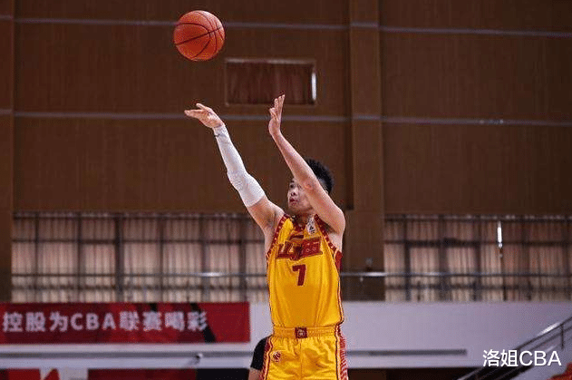 广东男篮|CBA三消息：广东迎来复仇大战，王泉泽训练狂扣，杨学增最佳教练