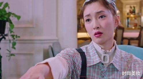 米饭|有种尴尬叫女星不画眉，妆后判如两人眉毛淡稀，让人疲惫显老