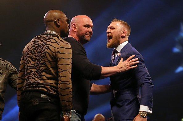 卡卡卡卡卡戎 詹姆斯或在今年成为现役运动员当中,第五位“10亿先生”