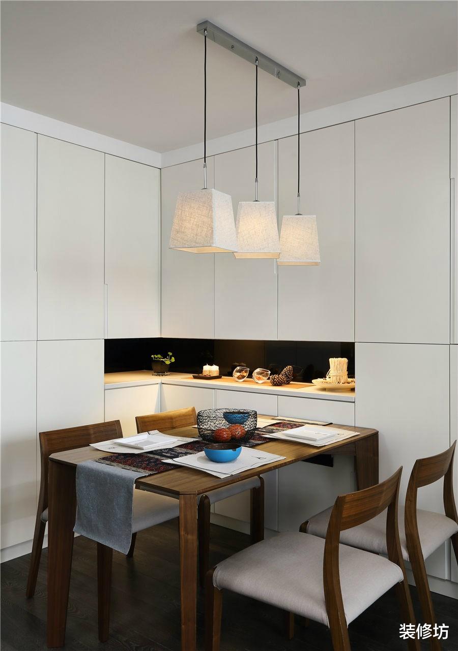 |55平小公寓的改造记，用黑白灰作为主色，刻画出更为立体的空间