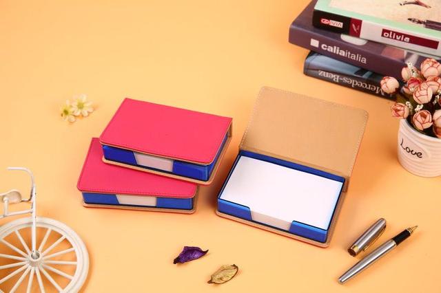 工艺品|办公桌上摆放哪些物品会给你带来麻烦