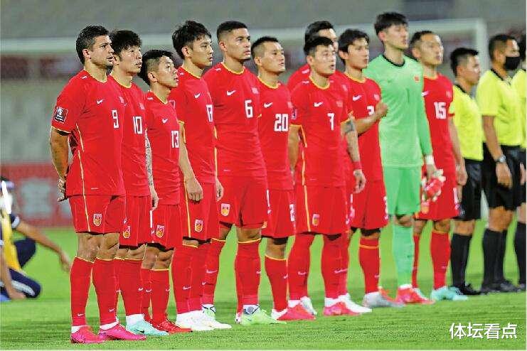 国足|下午2点！国足新执教模式出炉，豪华助教成陪练，分组带60人对抗