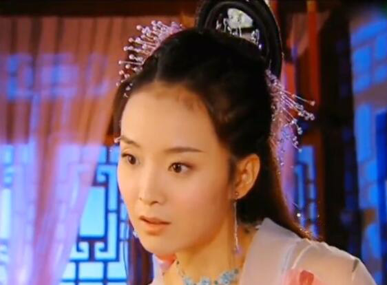 王艳|王艳19岁到45岁的颜值变化 28岁是巅峰 36岁开始走下坡