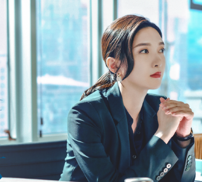 江疏影|35岁江疏影再次接演大女主剧，男主被夸“男神级别”，热剧无疑了